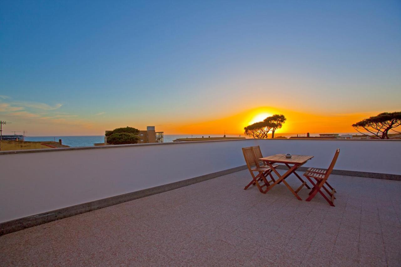 Surf And Windsurfer House Anzio Apartment Exterior foto