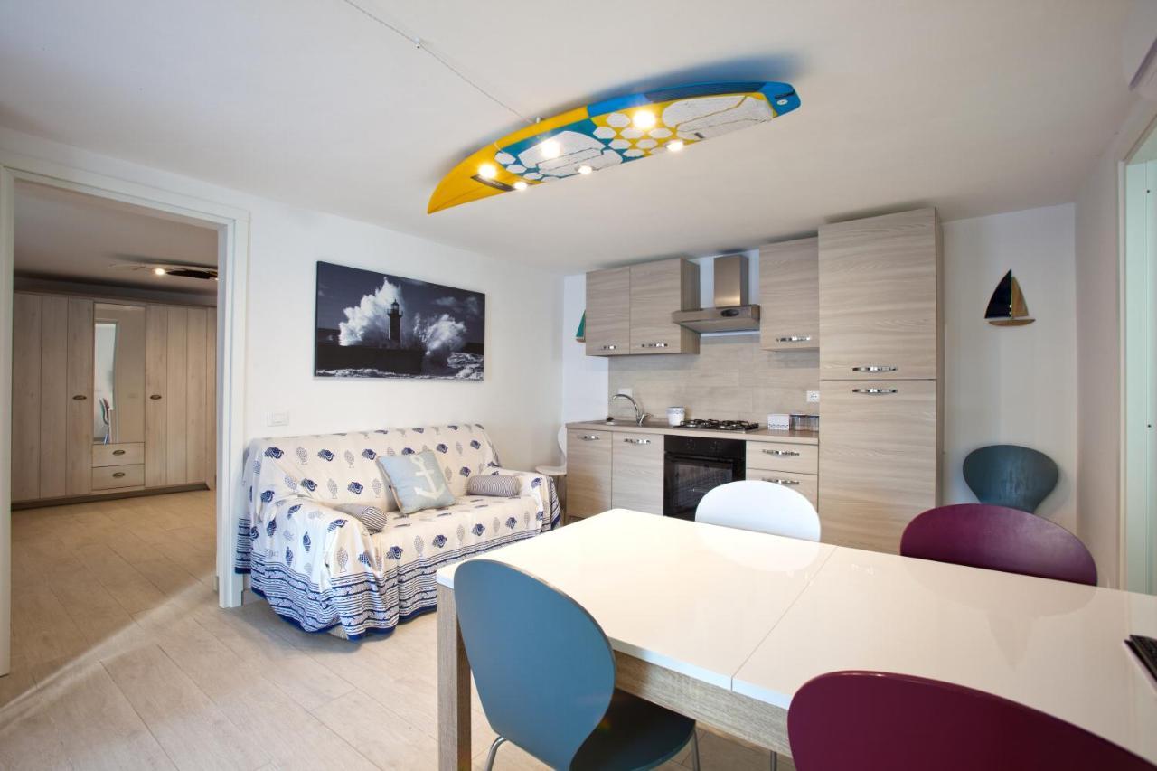 Surf And Windsurfer House Anzio Apartment Exterior foto
